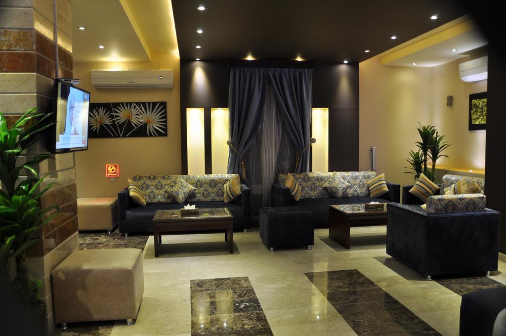 Al Bustan Crown Hotel 2 Arar Dış mekan fotoğraf