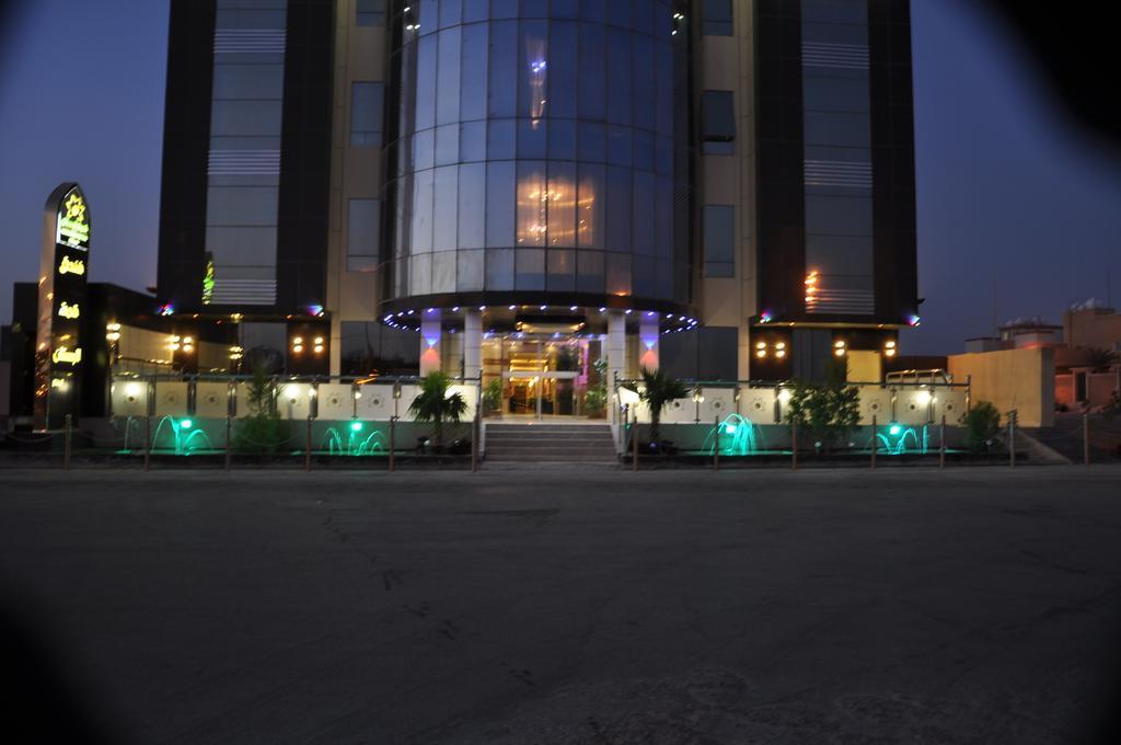 Al Bustan Crown Hotel 2 Arar Dış mekan fotoğraf