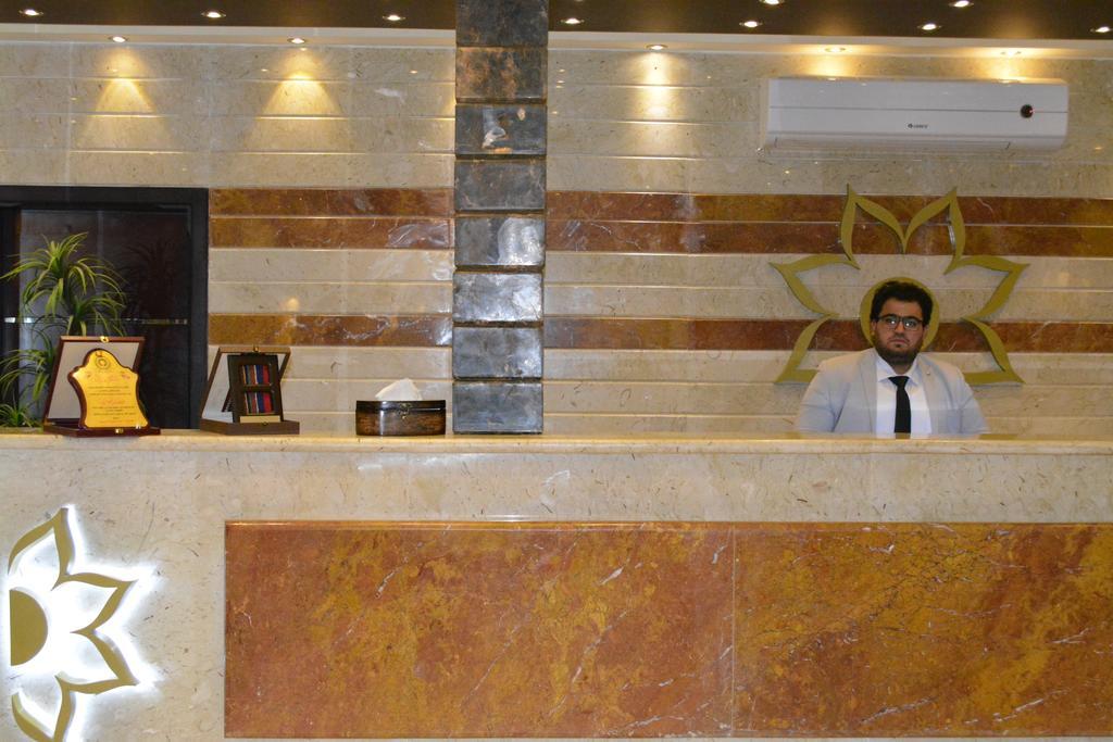 Al Bustan Crown Hotel 2 Arar Dış mekan fotoğraf