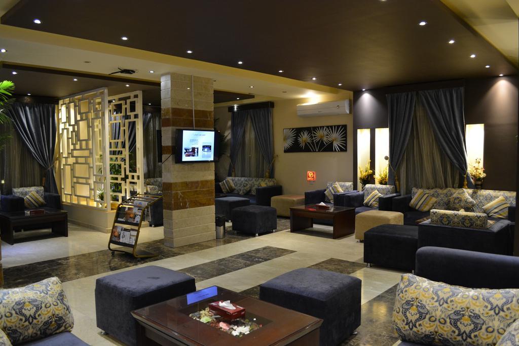 Al Bustan Crown Hotel 2 Arar Dış mekan fotoğraf